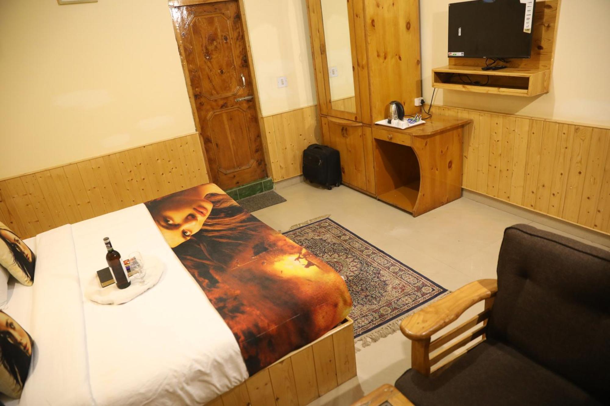 Hotel Purnima Riverside Kasol Εξωτερικό φωτογραφία